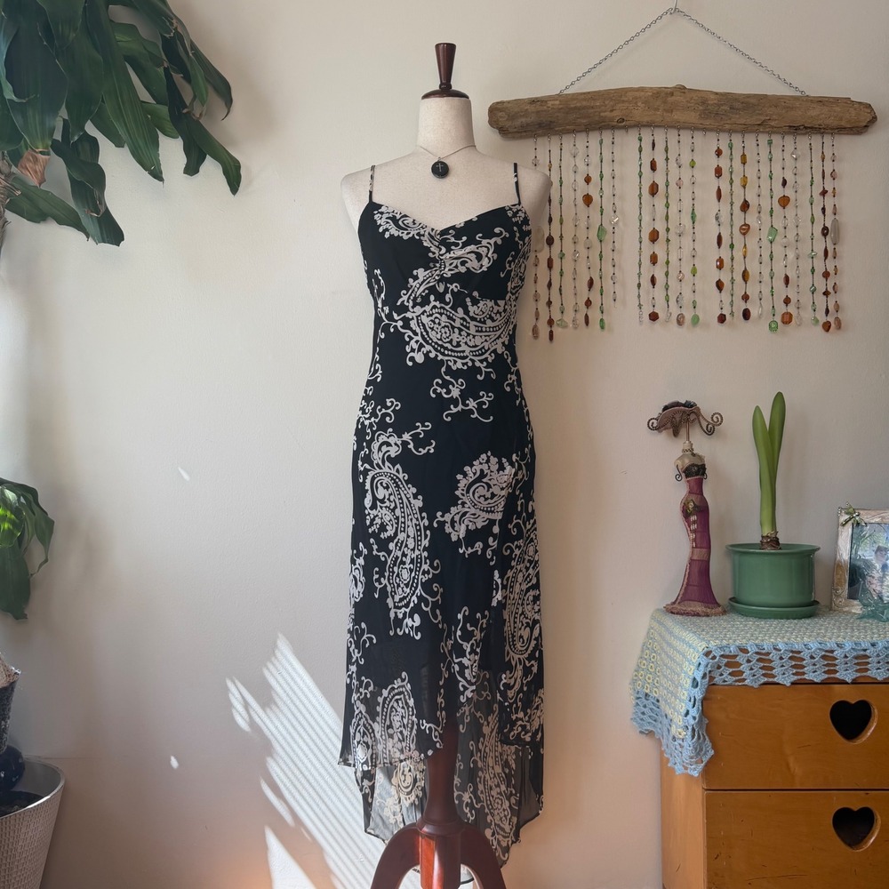 White House Black Market Vintage 90s Paisley Handkerchief Hem Midi Dress NWT 6